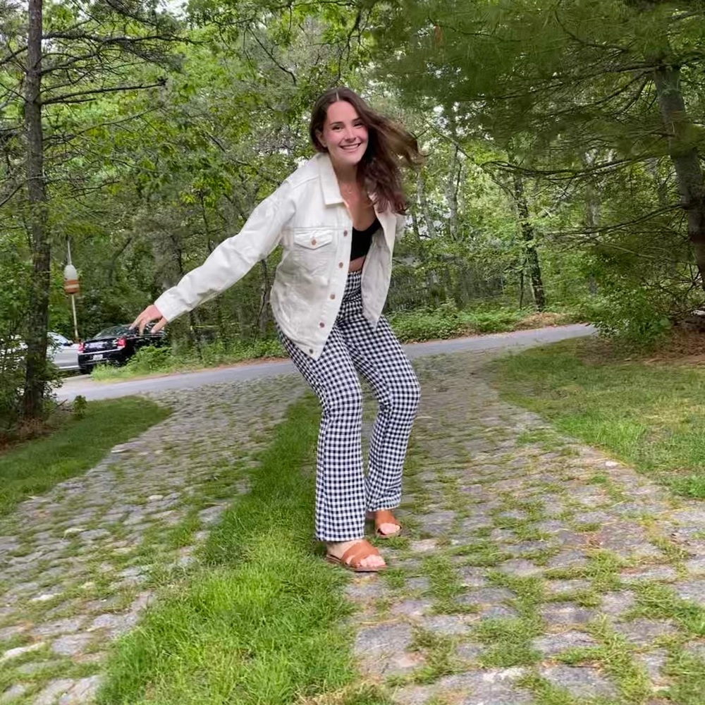 Meet your Posher, Emma